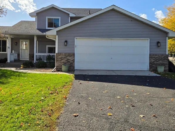 8919 Victoria Gdns, Minneapolis, MN 55443