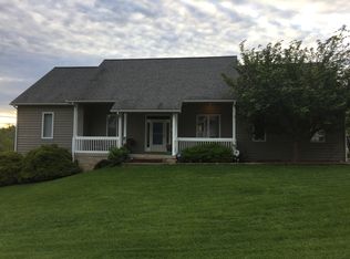 152 Oakwood Cir, Bridgeport, WV 26330