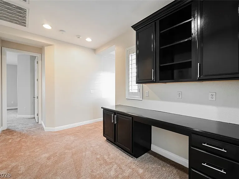 2062 Country Cove Ct — Photo 46