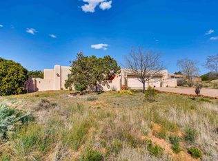 18 Chusco Rd, Santa Fe, NM 87508