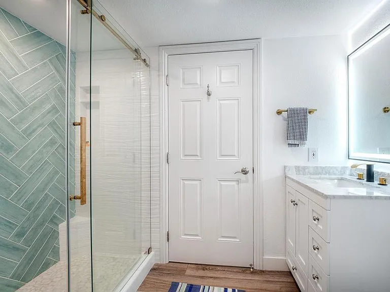 7509 Draper Ave — Photo 22