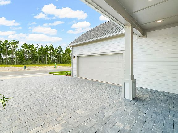 4th image of 549 Millbridge Dr