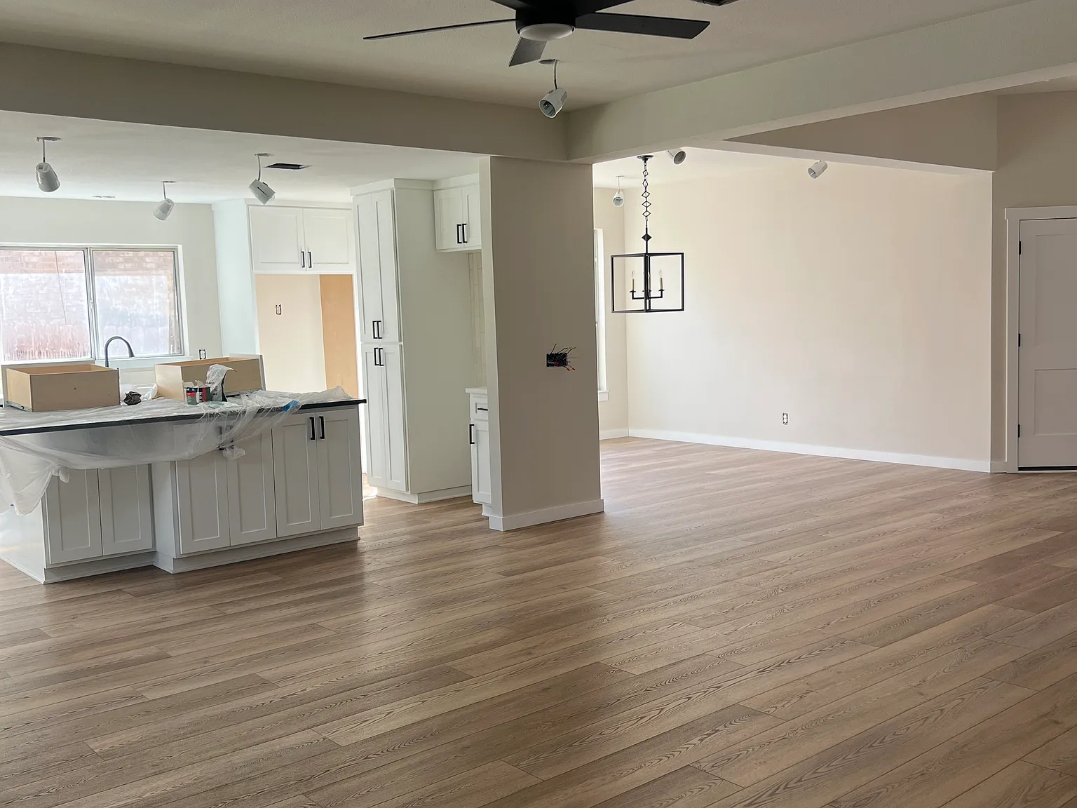 4 bed, 1876 sqft, $2,300 — Photo 4