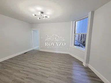 141 Park Ave #11 — photo 4 of 6