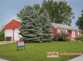 5031 Bellhaven Dr, Lincoln, NE 68516
