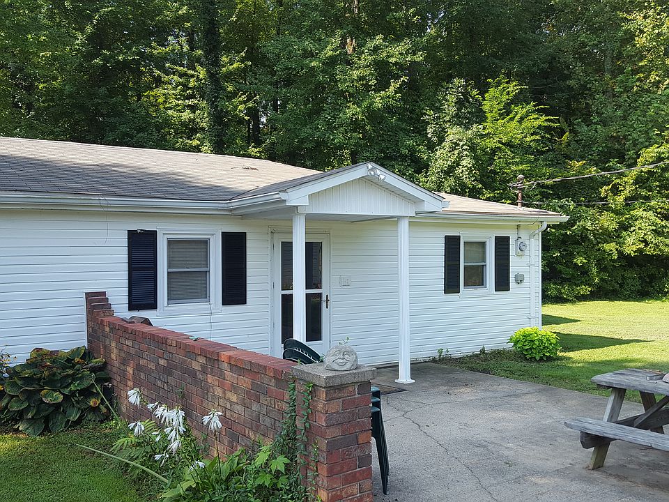 1st image of 221 N Crestview Dr