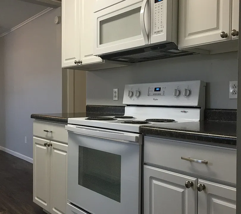 837 W Franklin St