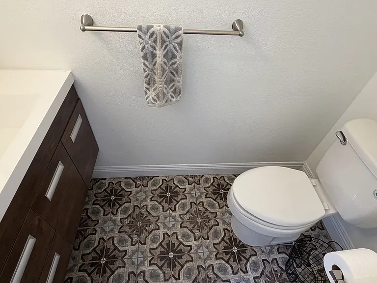 22330 Harbor Ridge Ln #5 — Photo 12