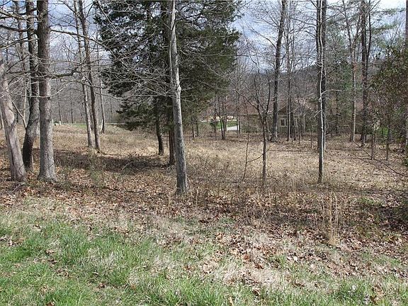 5th image of 170 Pine Hills Dr