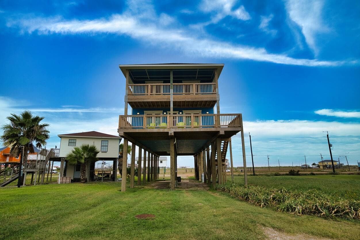 Stratton Ridge Freeport Tx 1120 Monument Dr, Freeport, TX 77541 | MLS #49245086 | Zillow