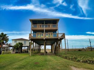 1120 Monument Dr, Freeport, TX 77541