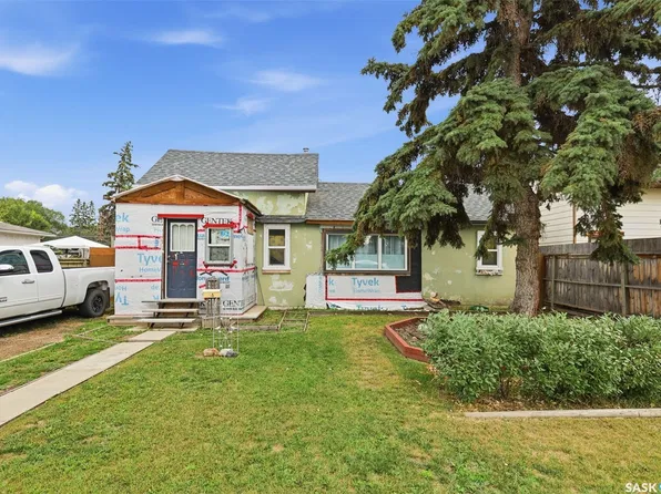450 Y Avenue S, Saskatoon, SK S7M 3J9