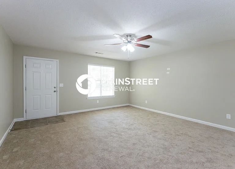 95 Highland Dr — Photo 2