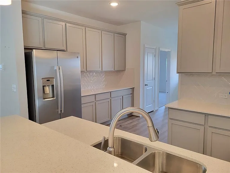 244 Crystal Brook Dr — Photo 16