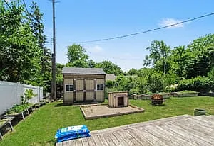 350 Hollywood Dr — Photo 18
