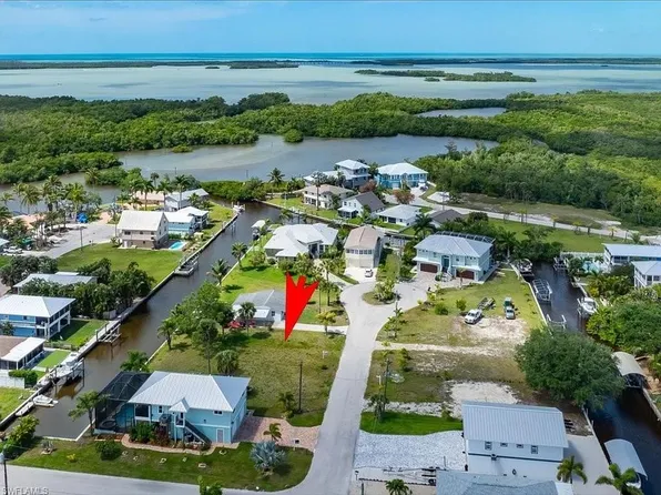 4733 Swordfish St, Bonita Springs, FL 34134