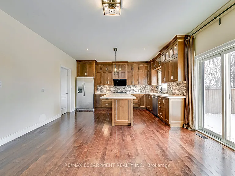 2492 Chaplin Rd — Photo 8