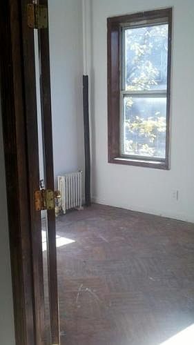 2nd image of 1335 Bergen St