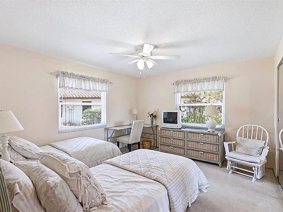 5th image of 5451 GOLF POINTE DRIVE #V-225