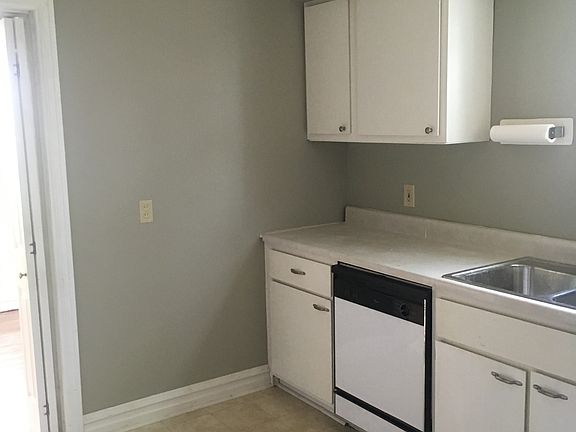 2nd image of 9207 Pavia Ave