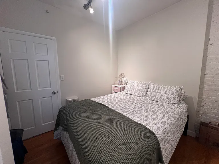 35 N Margin St #2 — Photo 8