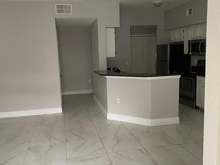 5953 Westgate Dr #1811 — Photo 2