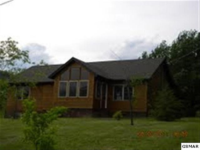 2nd image of 4036 W Old Valley Rd