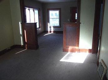 2nd image of 1332 Howland Ave