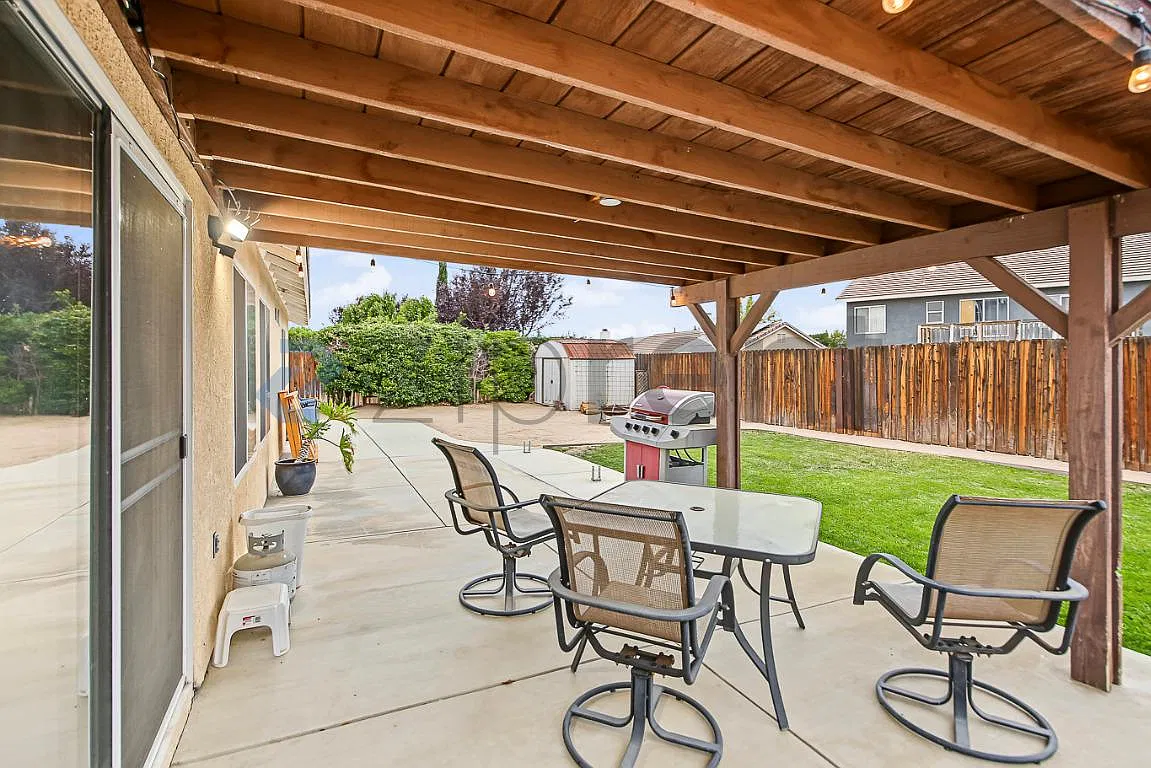 4 bed, 1850 sqft, $3,250 — Photo 4