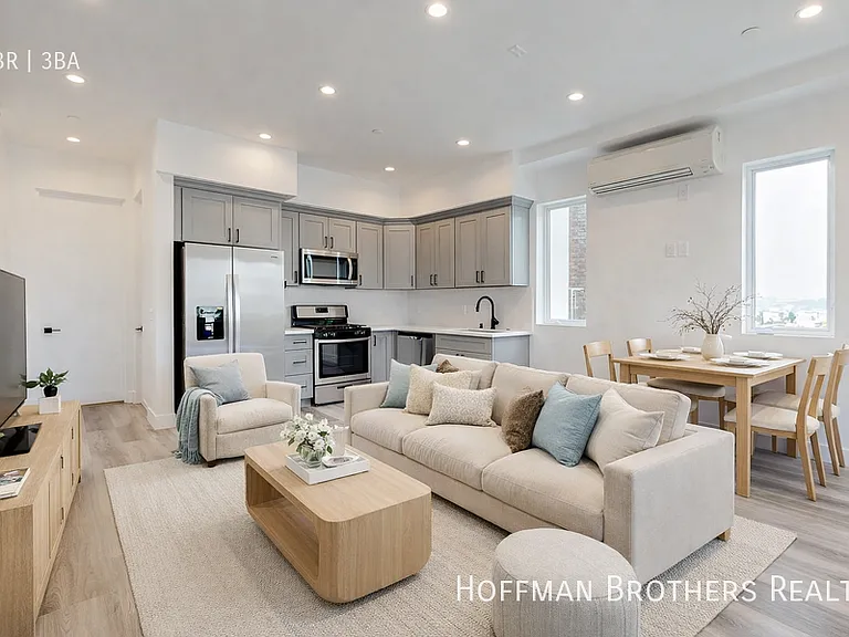 525 N Normandie Ave — Photo 5