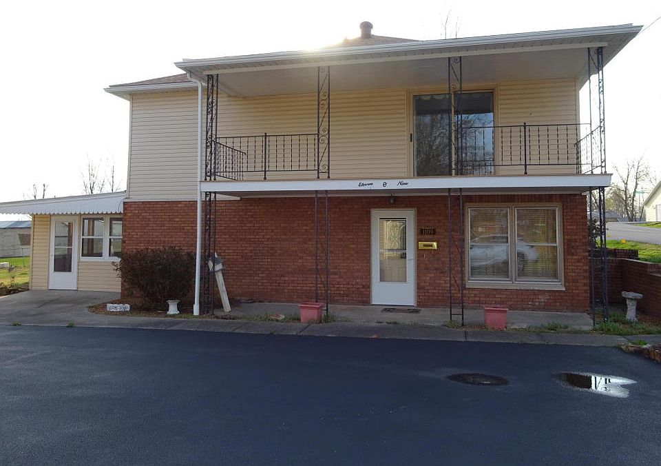 1st image of 1109 Largent St