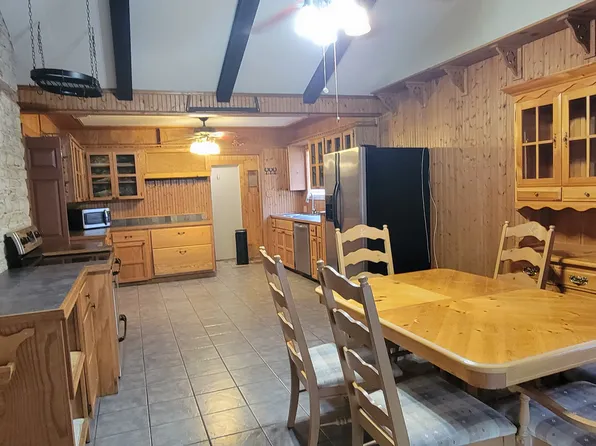 1204 Lakeside Dr W, Canyon Lake, TX 78133