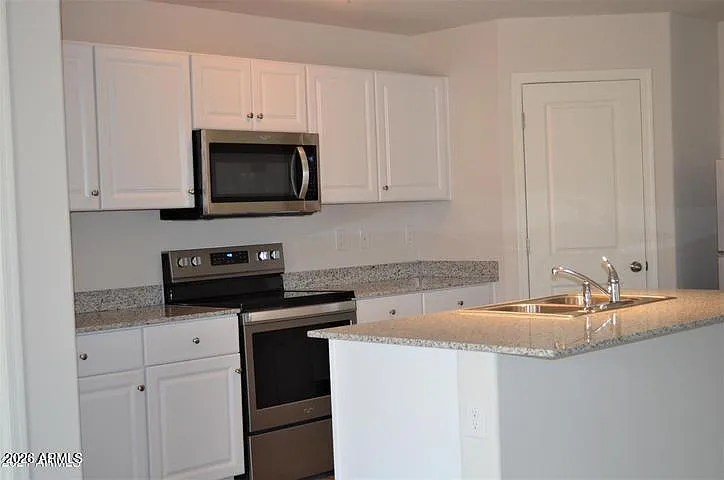 2367 N Oakmont Ln — Photo 7