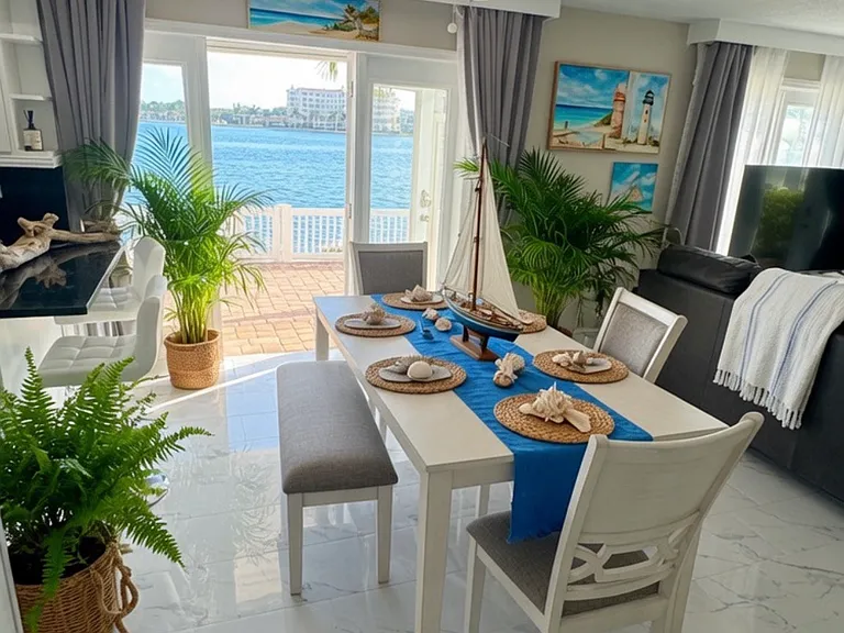 5275 Coquina Key Dr SE #B — Photo 5