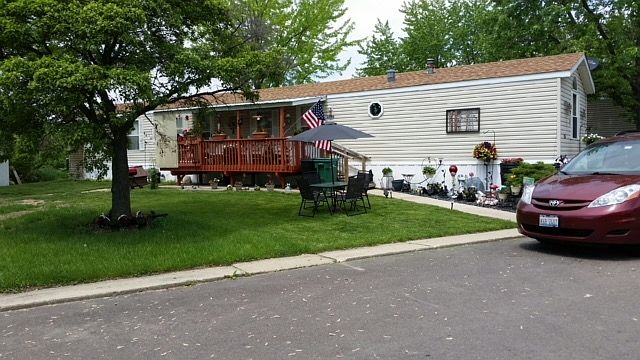 1st image of 814 Belle Aire St