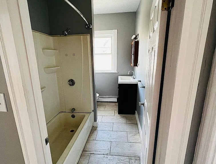 73-75 Moore St #2 — Photo 12