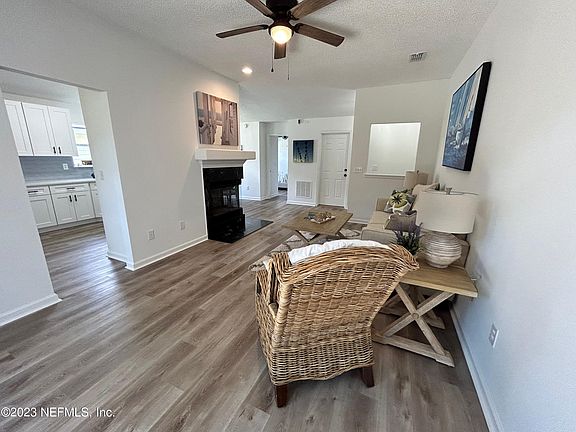 5th image of 929 MAJESTIC CYPRESS Drive N