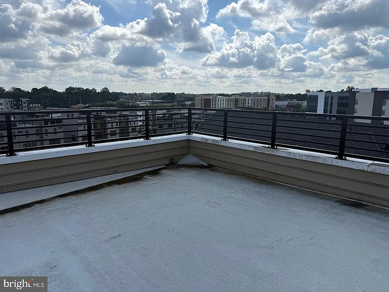 201 Charles Ellis Dr #201 — Photo 15