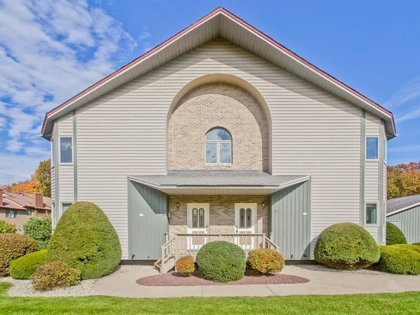 153 Pine Grv #153, South Hadley, MA 01075