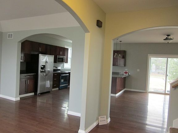 2nd image of 2120 Fescue Dr