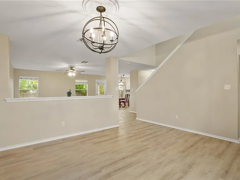 299 Brandons Way — Photo 3
