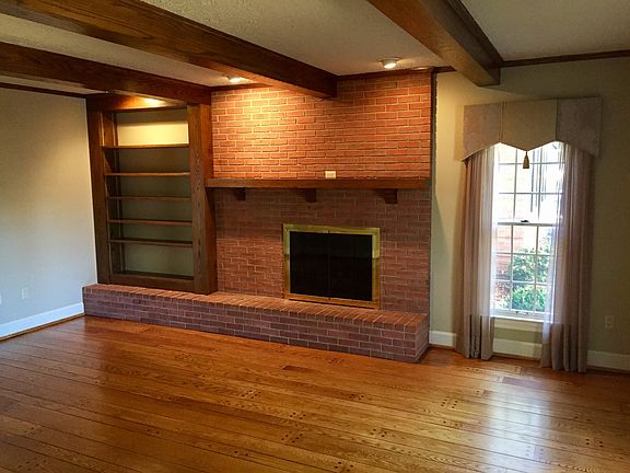 2nd image of 14 Dartmouth Dr