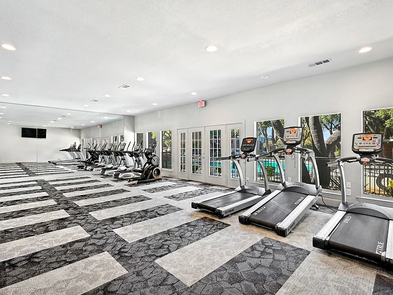 Avondale Parc @ Bellmar — Photo 10