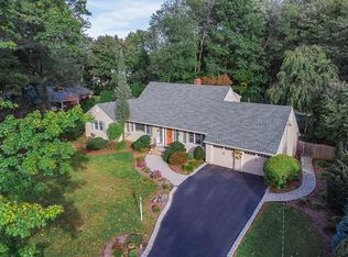 702 Laurel Ln, Wyckoff, NJ 07481