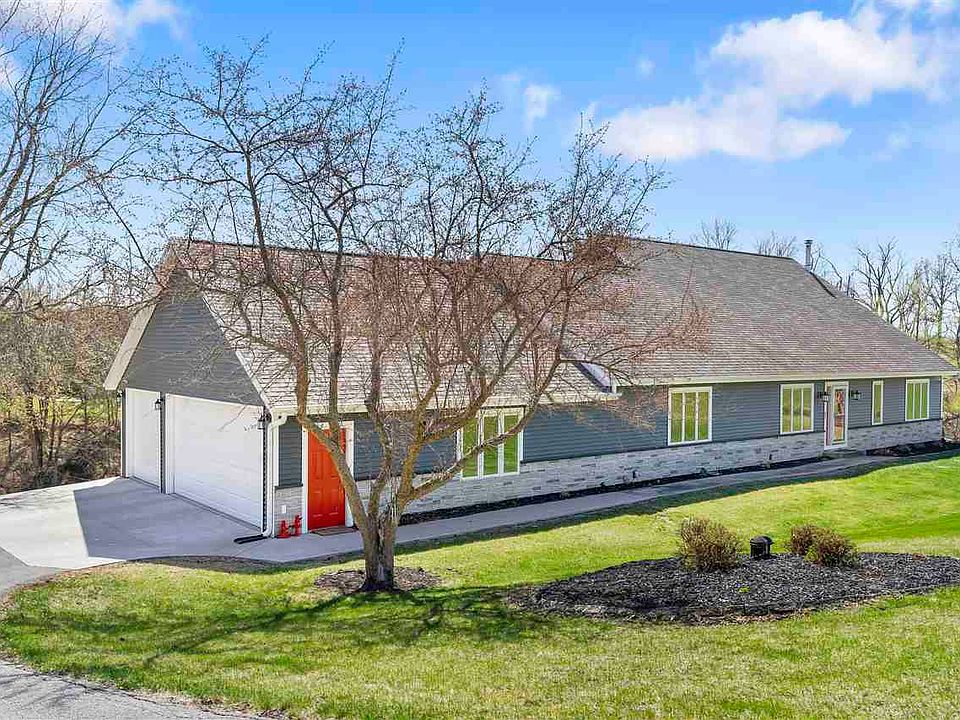 3083 Hickory Dr NE, Solon, IA 52333 Zillow