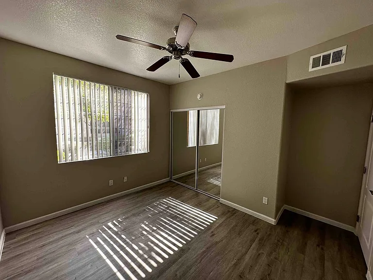 10213 King Henry Ave #104 — Photo 16
