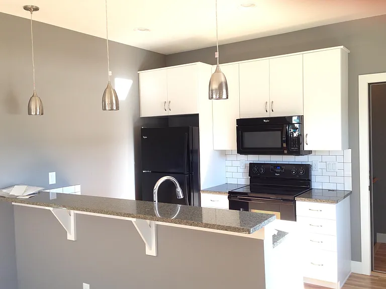363 Cajetan St #B — Photo 4