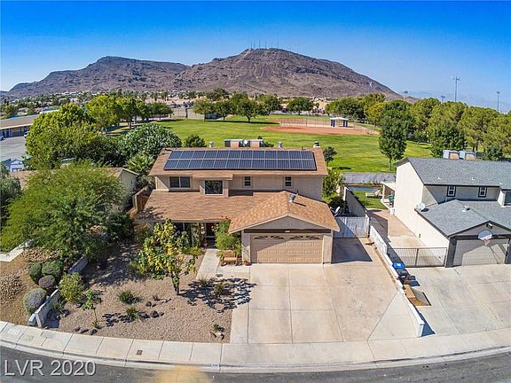 4th image of 706 Summerland Dr