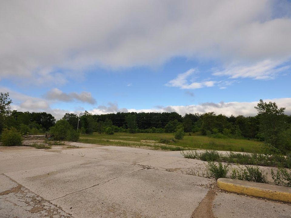 1st image of 285 Sand Dr