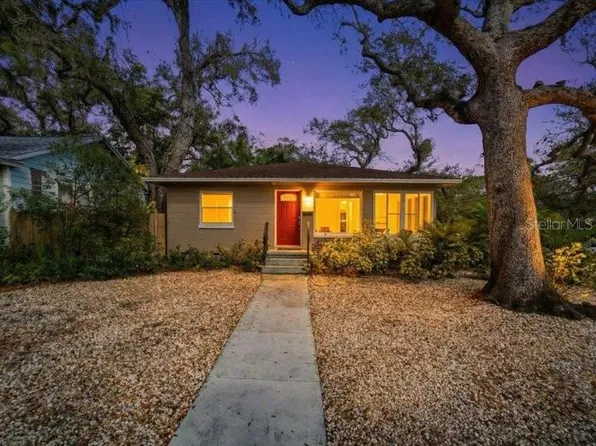 2670 Bayside Dr S, Saint Petersburg, FL 33705